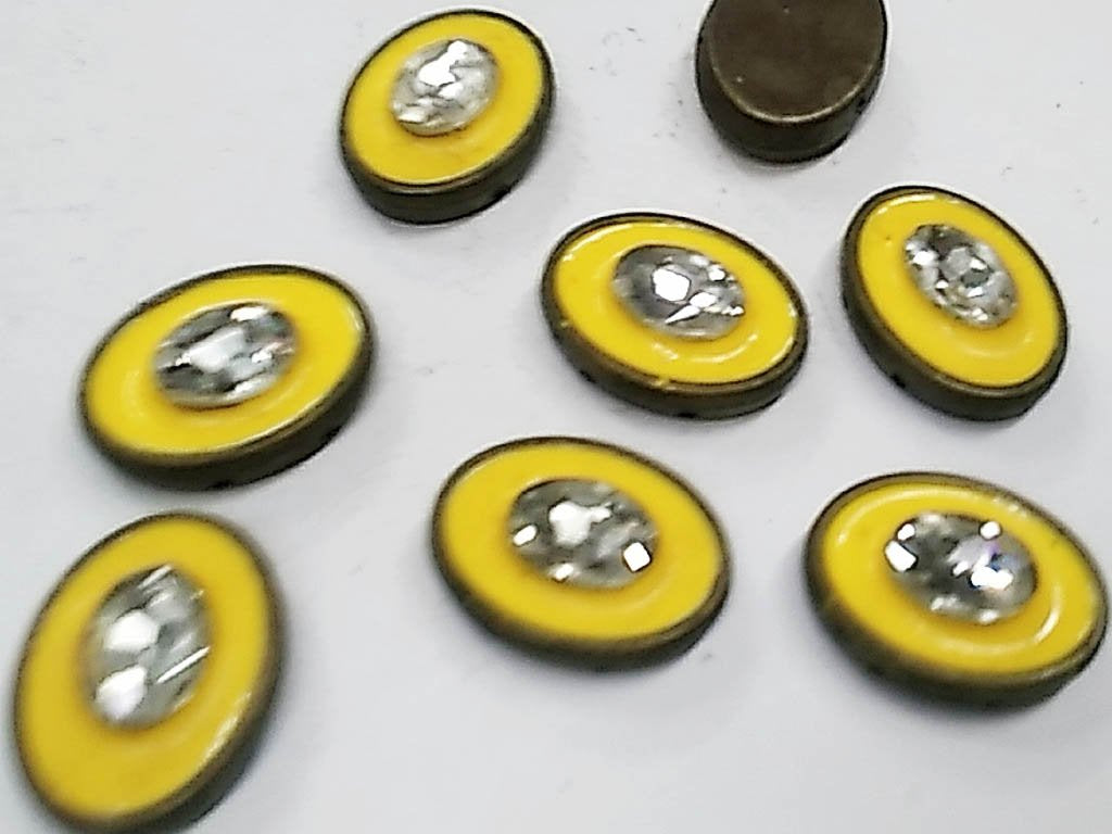 yellow-oval-plastic-stone-with-center-glass-stone-25x18-mm