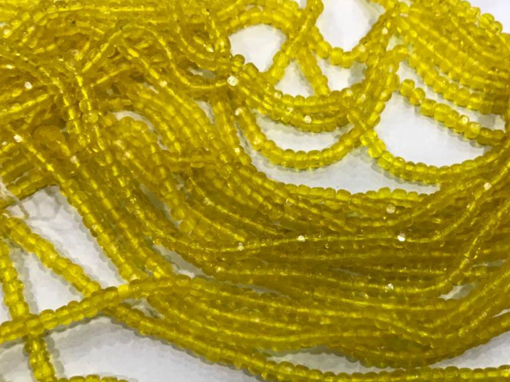 yellow-transparent-spherical-glass-seed-beads-5-mm