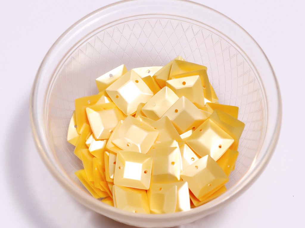 yellow-two-hole-square-plastic-sequin
