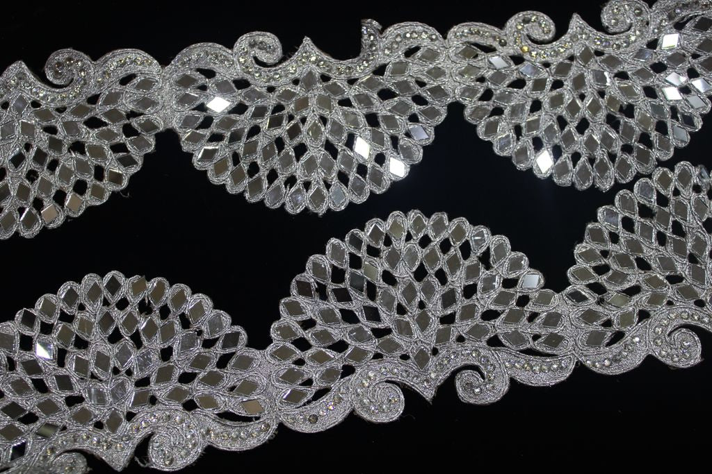 silver-scalloped-fancy-embroidered-border