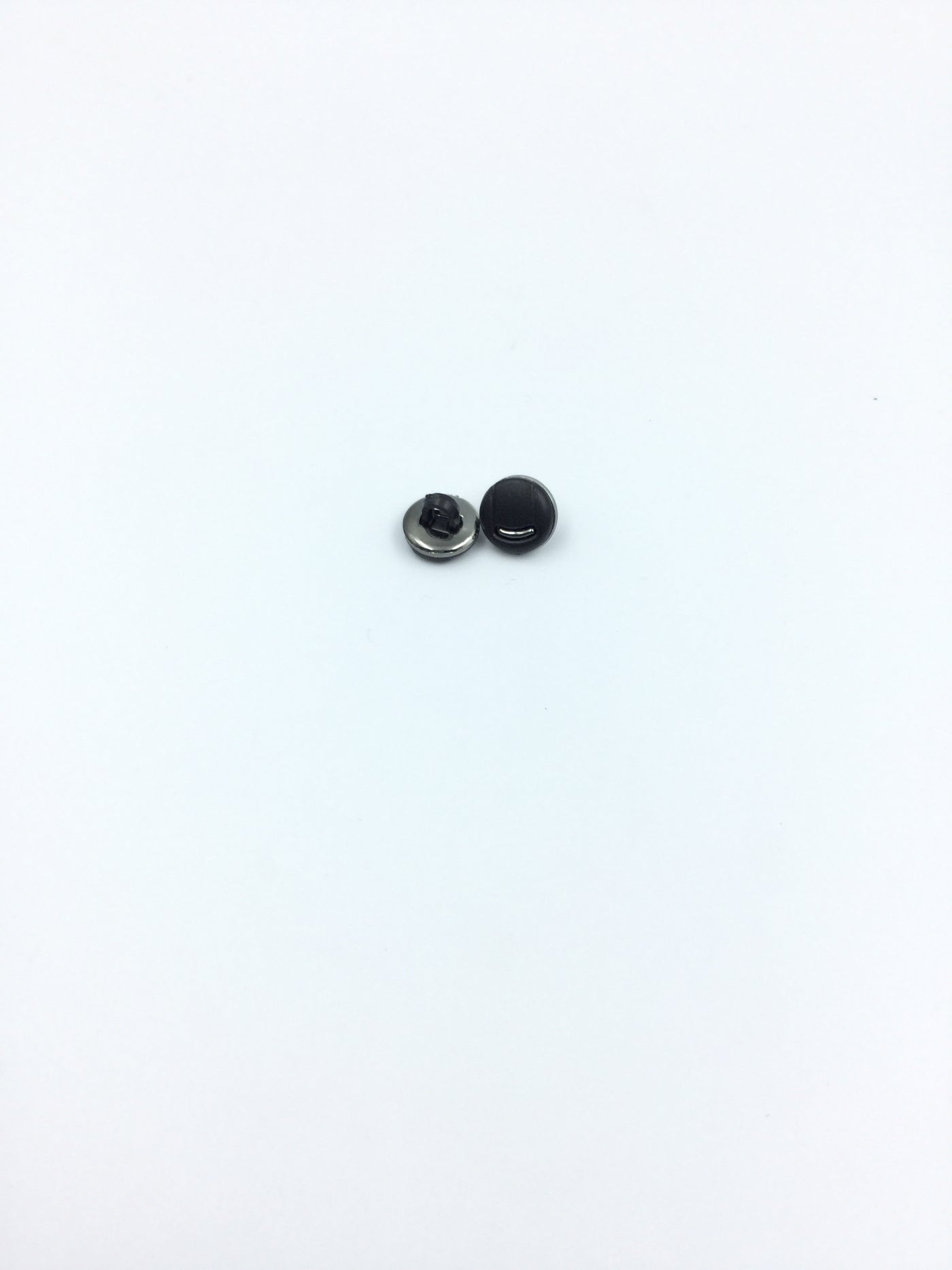 Small Polyster Black 16L Downhole Buttons