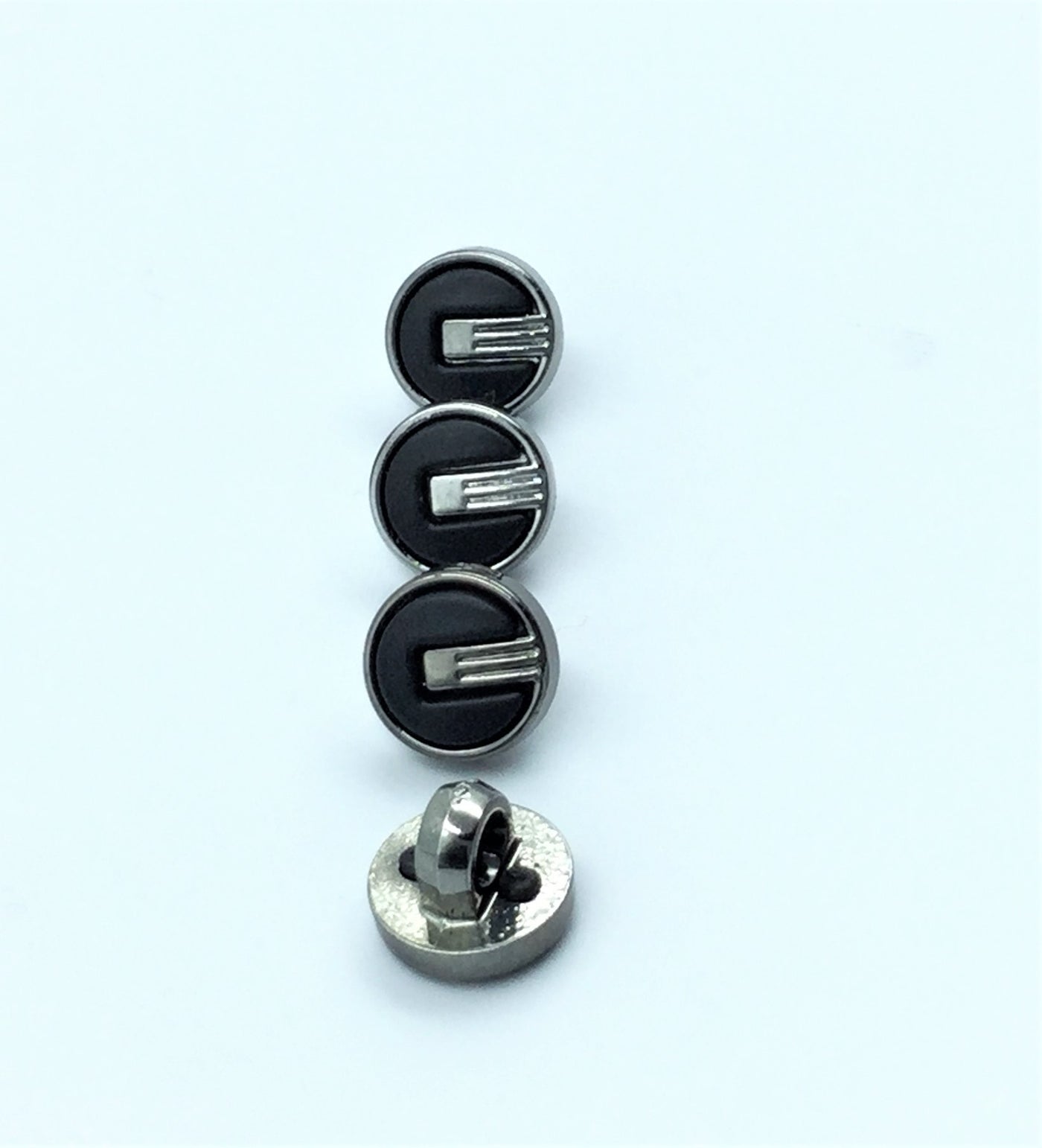 Small Polyster Black 16L Downhole Buttons