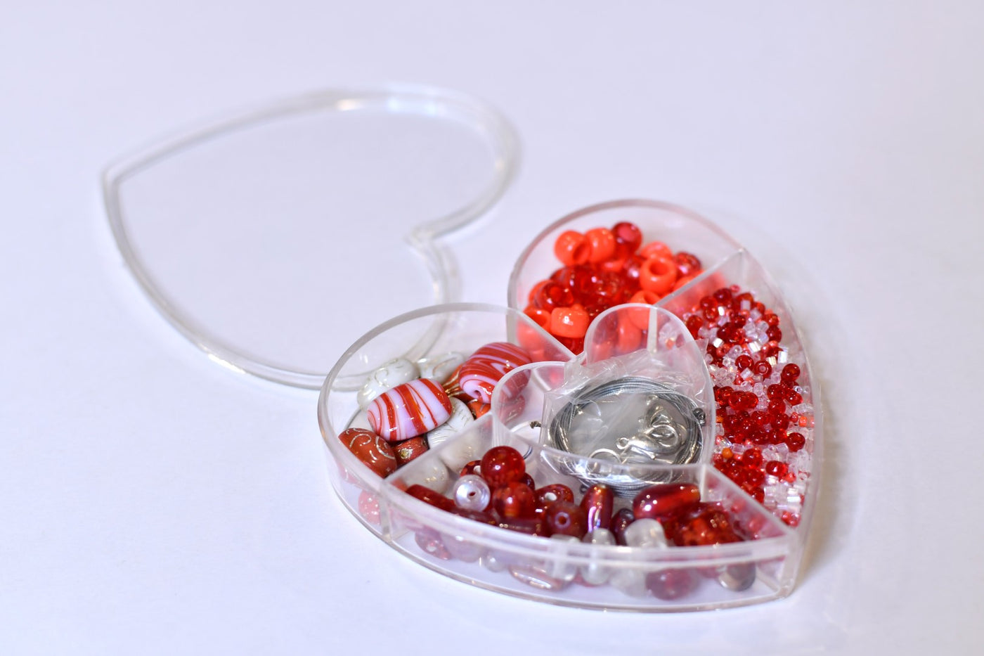 White & Red Jewellery DIY Kit