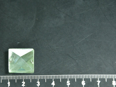 Square Transparent 2 Hole Glass Stones 2