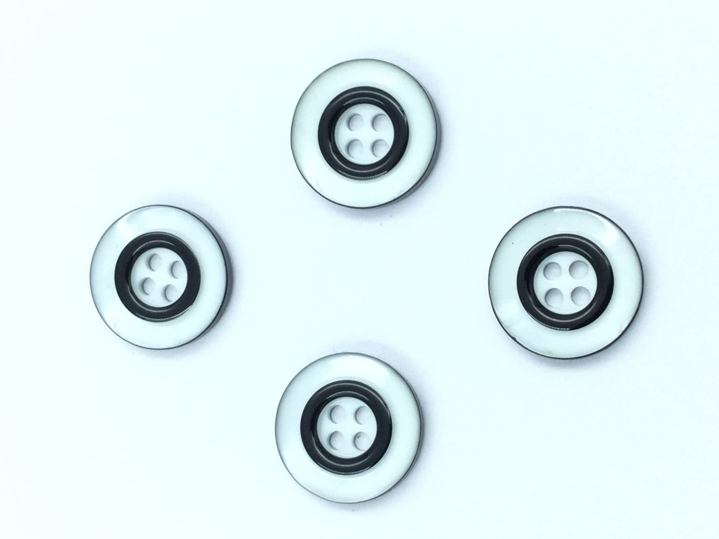 Unique Design 4 Hole Plastic Buttons