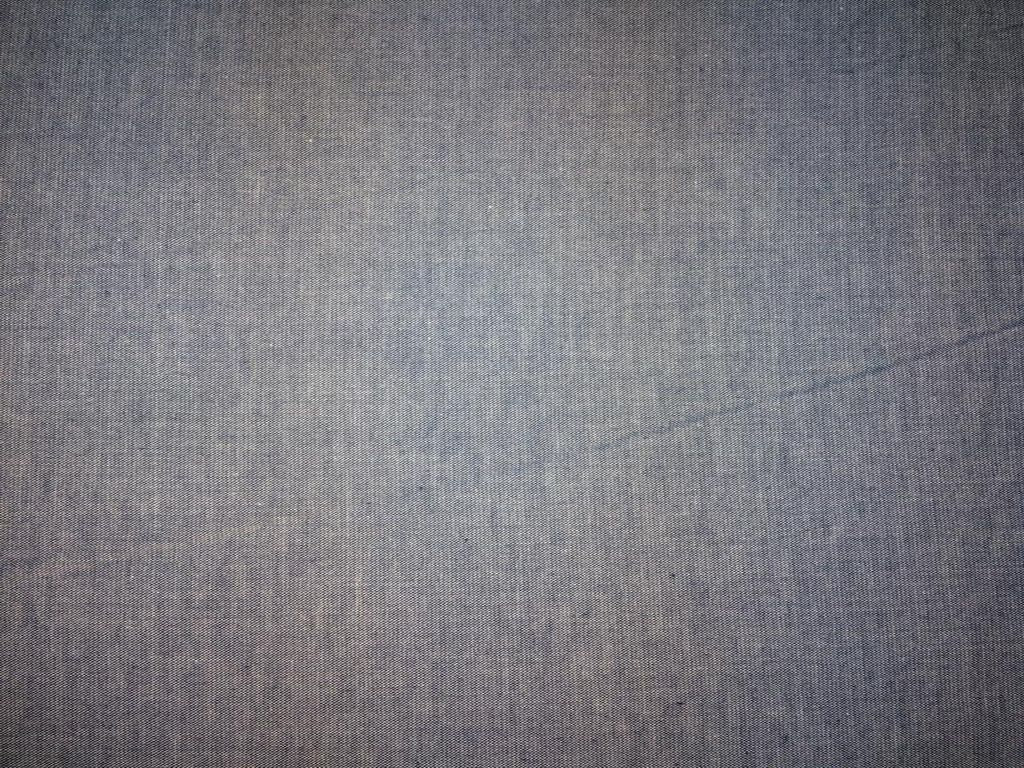 navy-yarn-dyed-cotton-chambray-plain-fabric