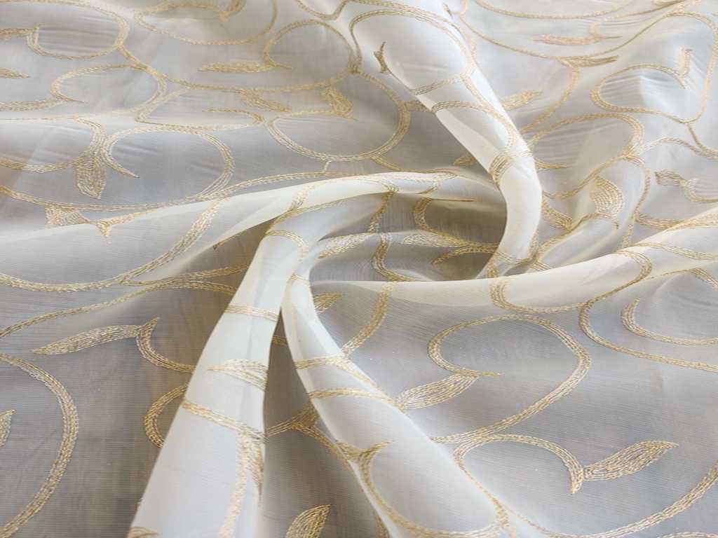 cream-organza-with-golden-zari-work