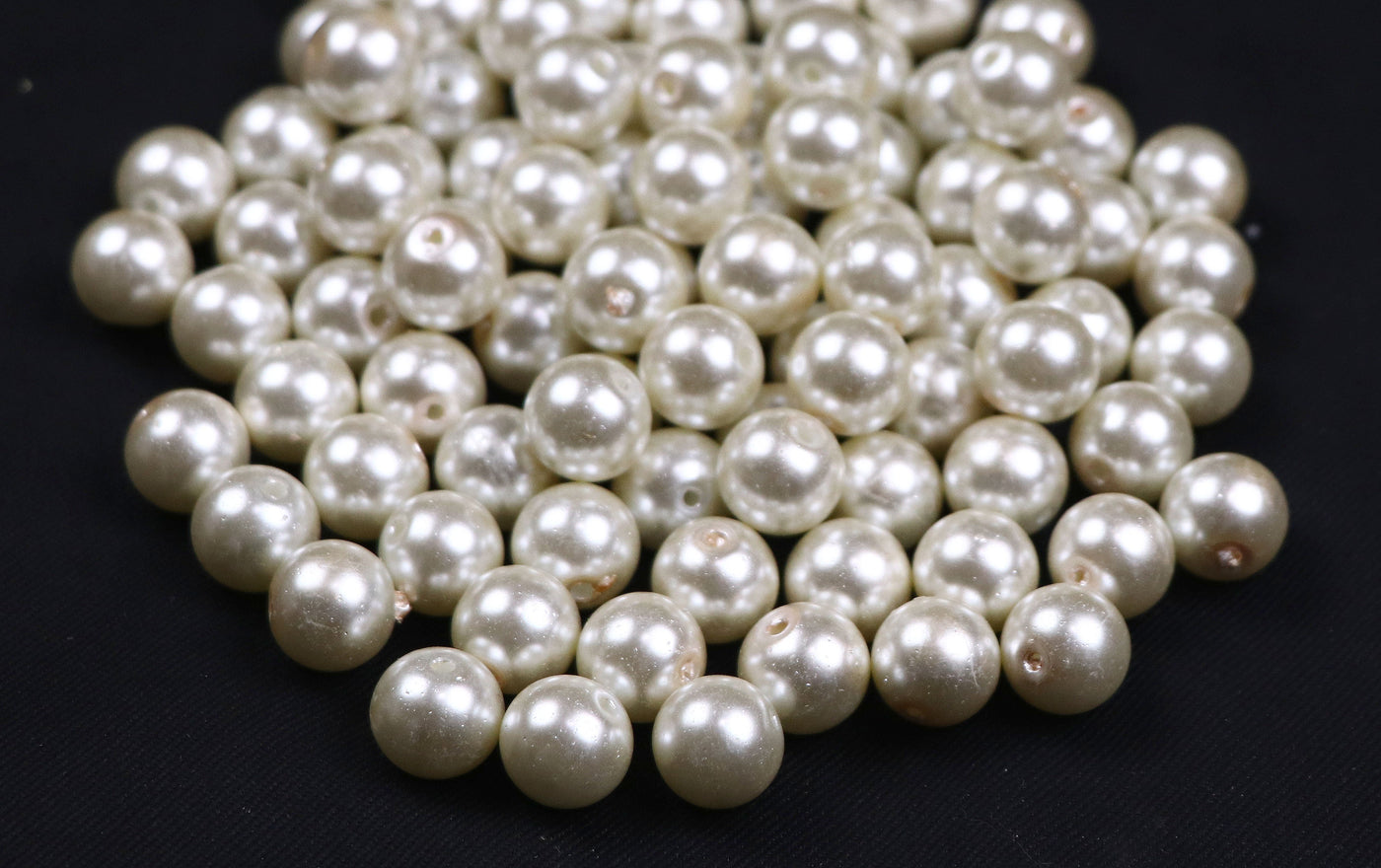 white-glass-pearls-10-mm-1