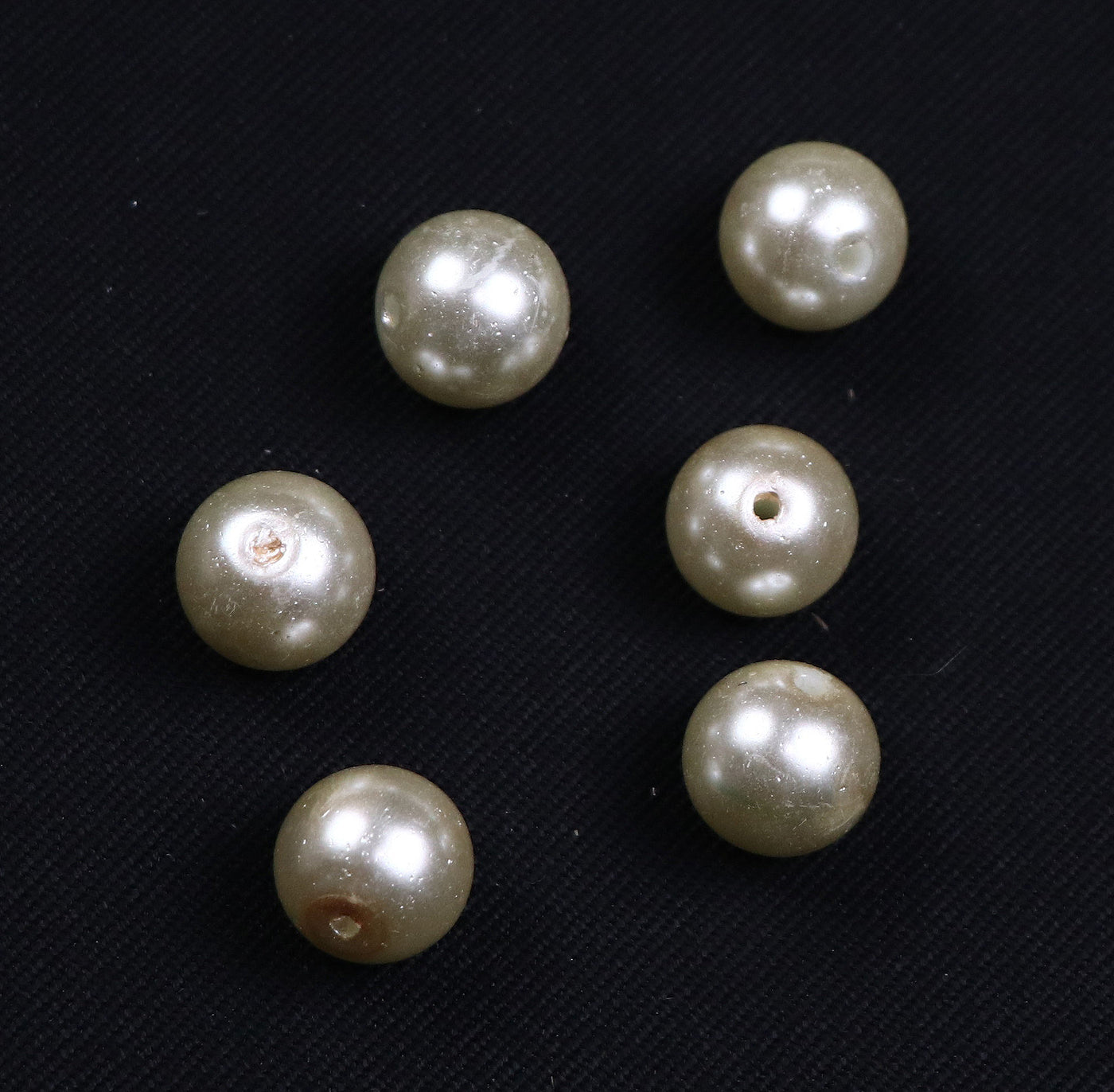 white-glass-pearls-10-mm-1