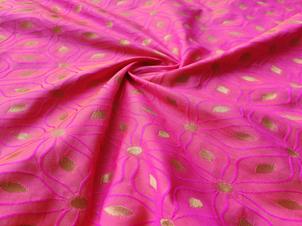 pink-orange-golden-dual-shade-floral-banarasi-silk-fabric