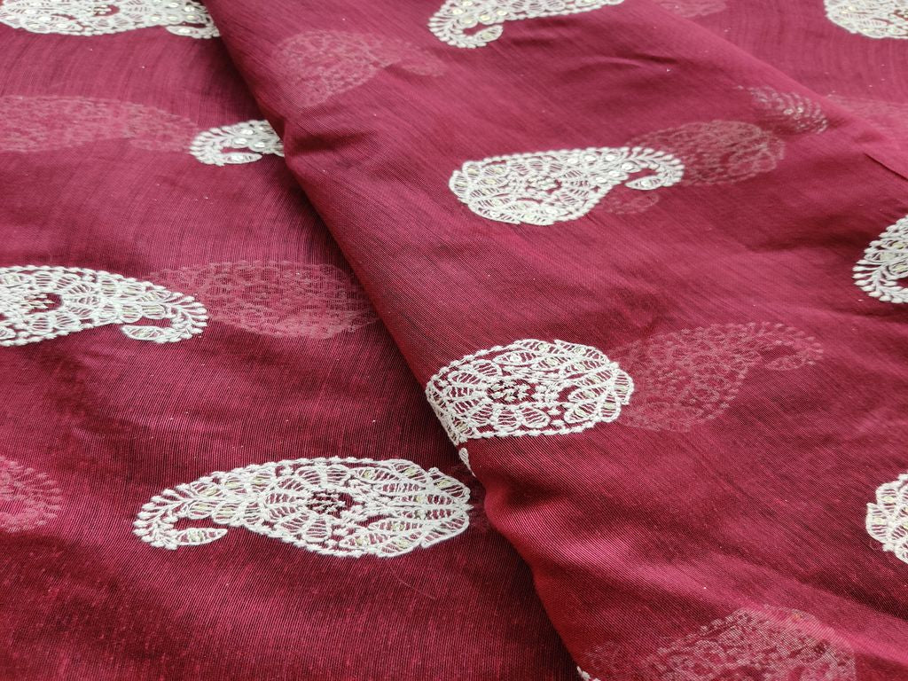 maroon-chanderi-with-white-embroidered-lakhnawi-motifs