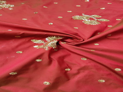 maroon-with-golden-sequins-and-dori-floral-motifs-taffeta-silk