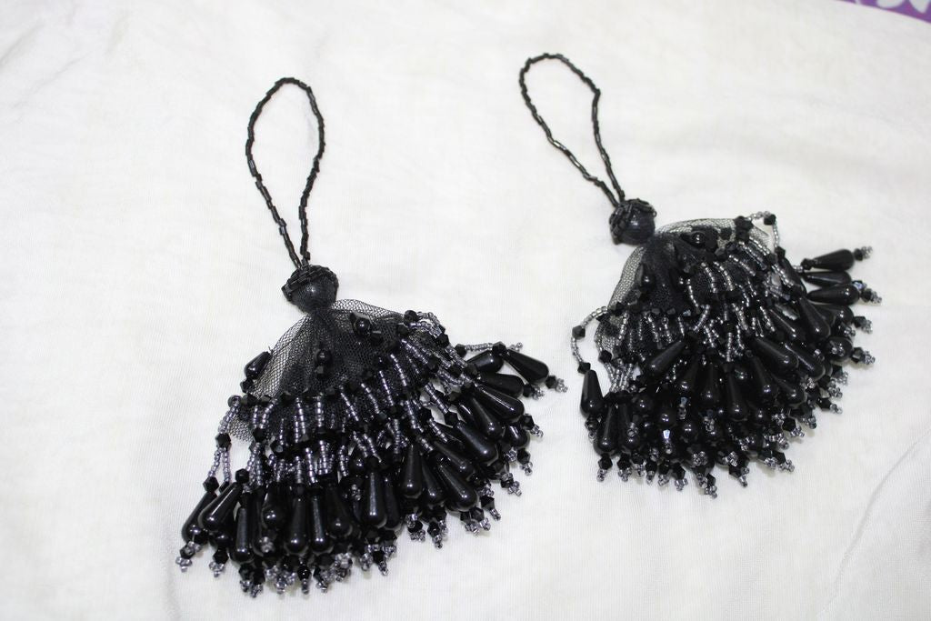 Black Handwork Pearl Tassel