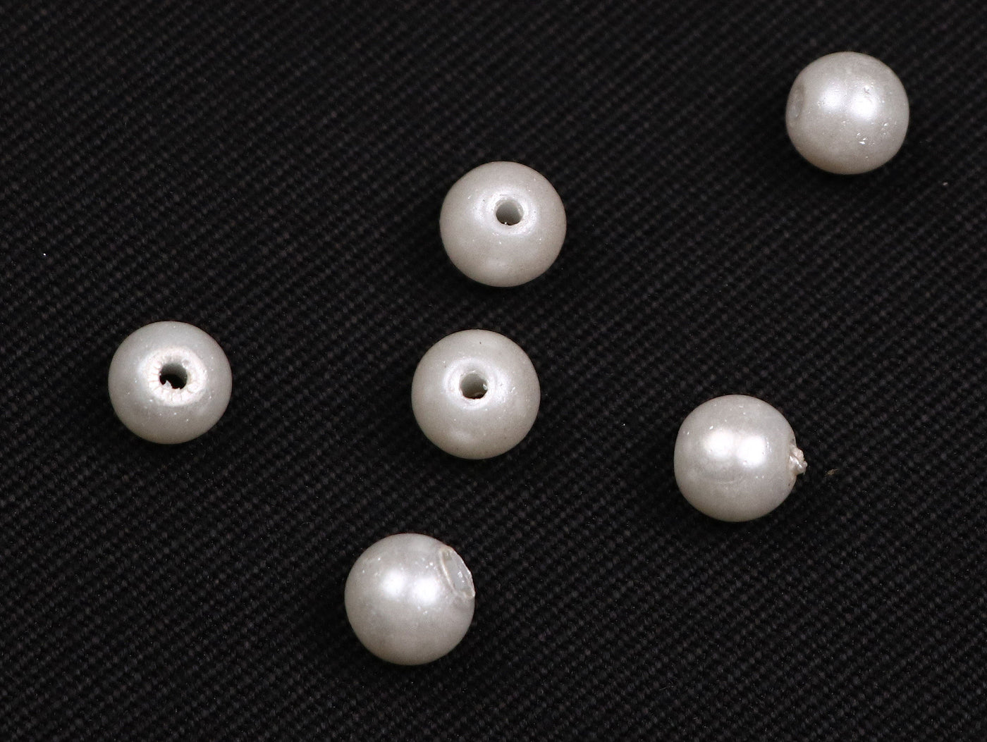 matte-white-glass-pearls-6-mm