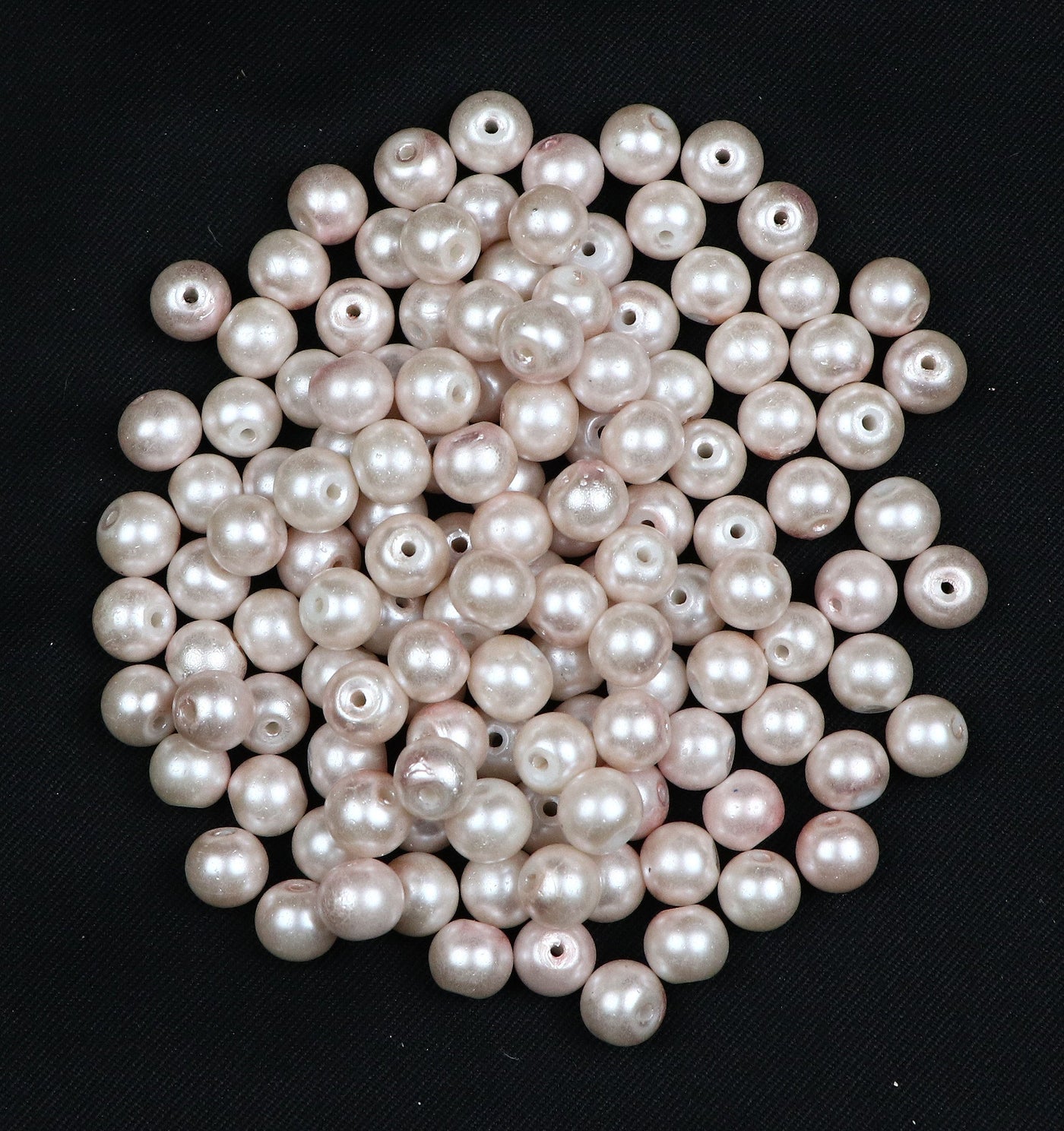 cream-glass-pearl-beads