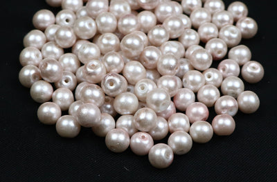 cream-glass-pearl-beads