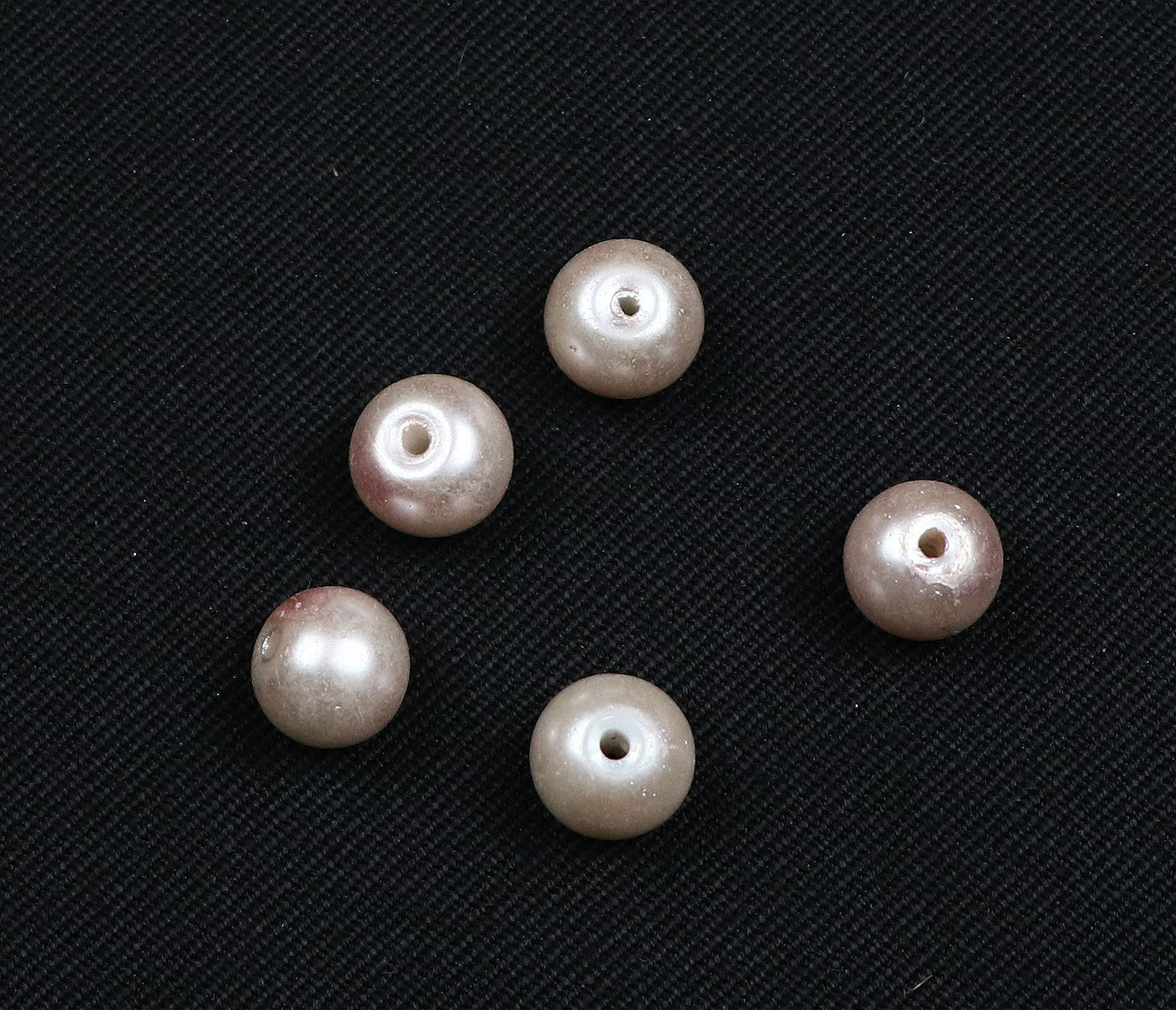 cream-glass-pearl-beads