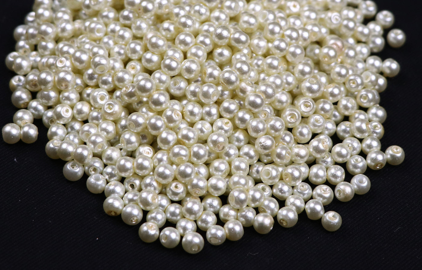 white-pearl-glass-beads-2