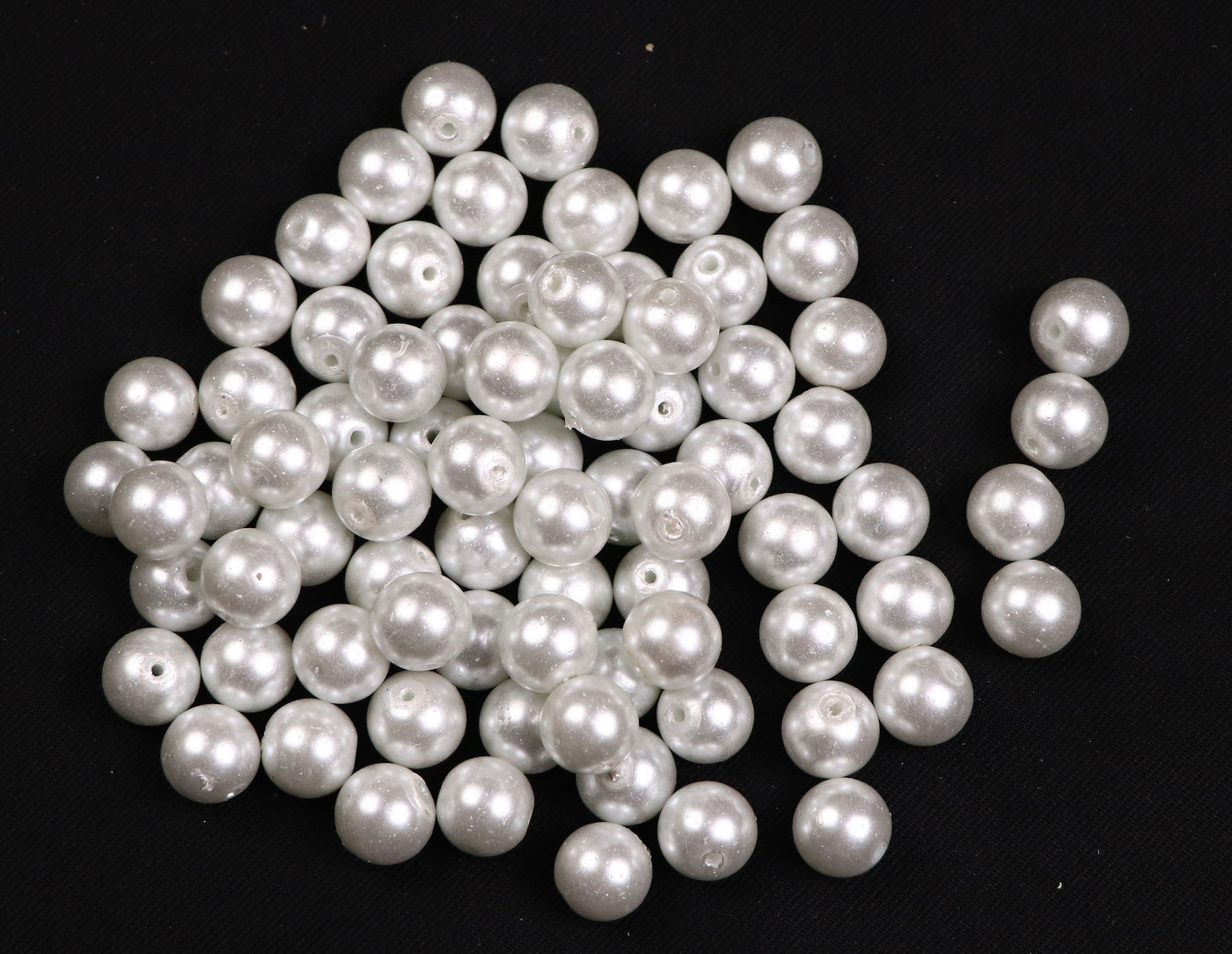 bright-white-glass-pearls-10-mm