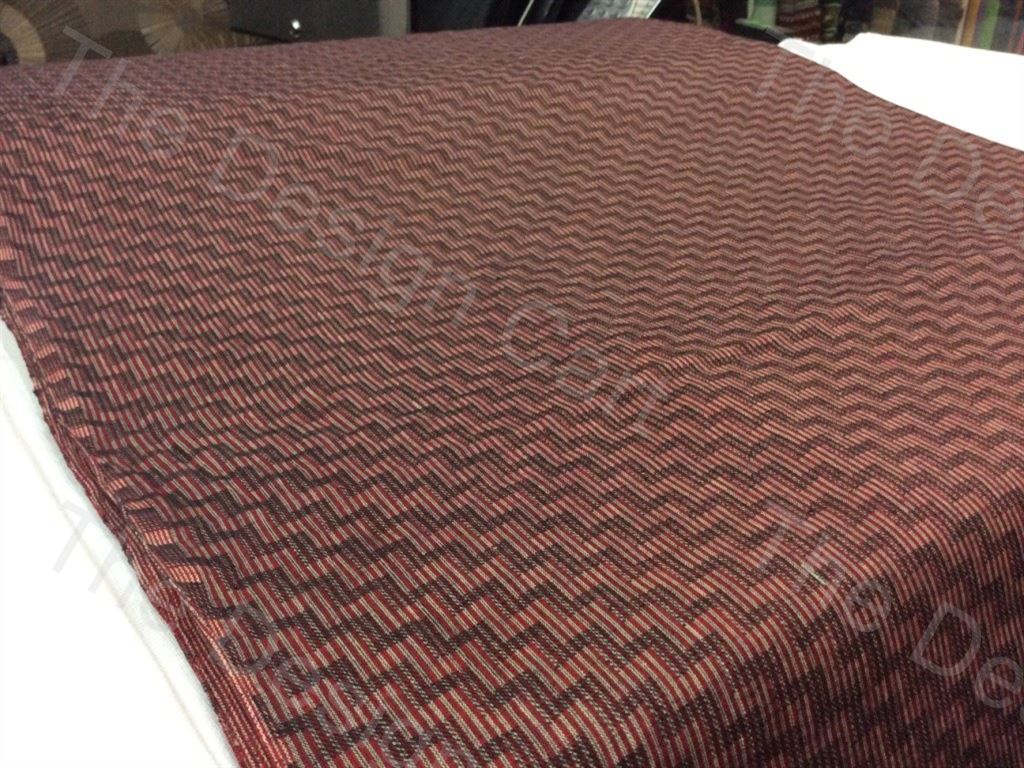 brown-gray-inclined-zig-zag-design-mangalgiri-cotton-fabric